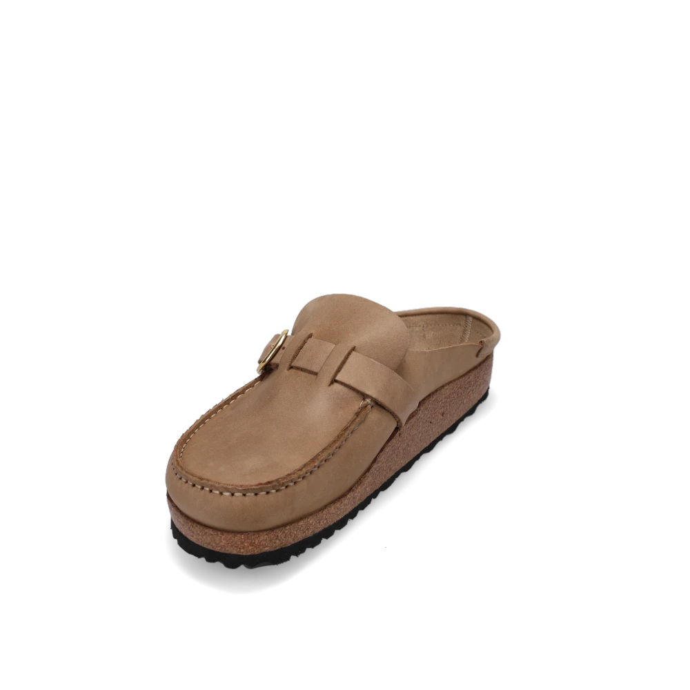 buckley tobacco brown The Birkenstock in is THE staple shoe for fall! Dress it up or dress it down, the Buckley is guaranteed to be your new favorite shoe! Check them out latex footbed creates custom support as it molds to your foot with wear Your everyday style, perfected. The