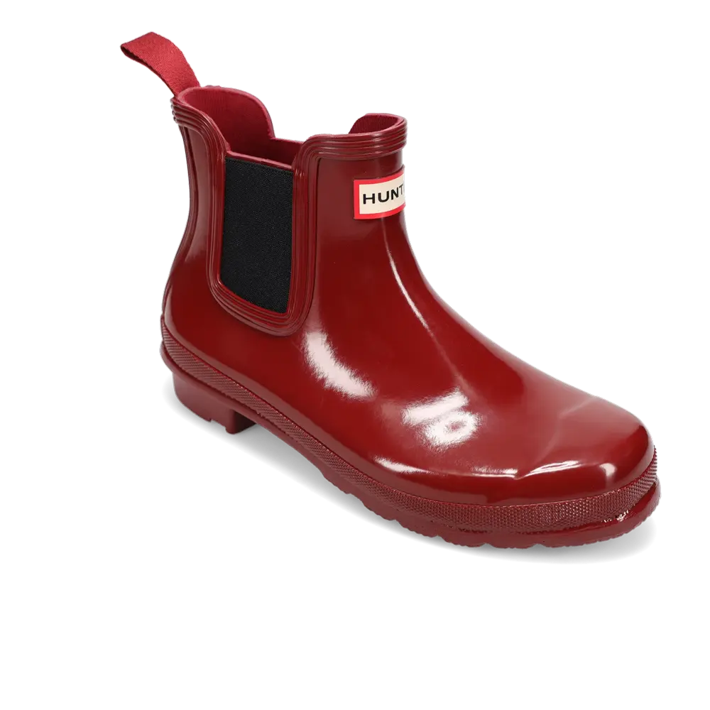 red chelsea hunter boots