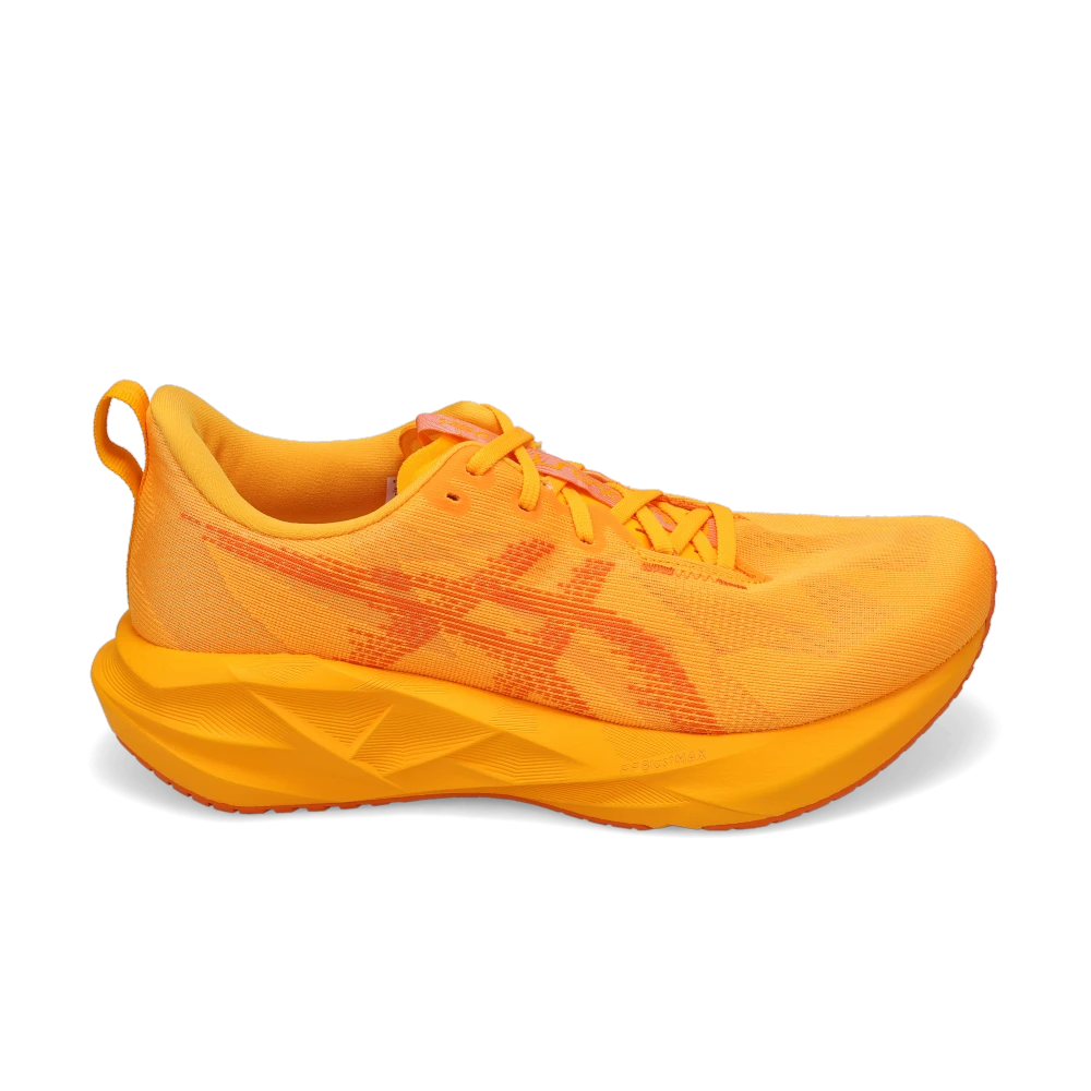 CRAZYA NOBU  Shop Men's Novablast 5 Yamabuki/Anzu | Men's Performance Shoes by